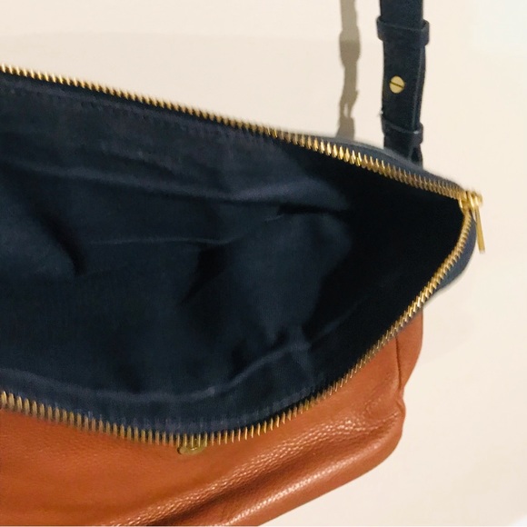 Fossil Purse - Picture 3 of 8